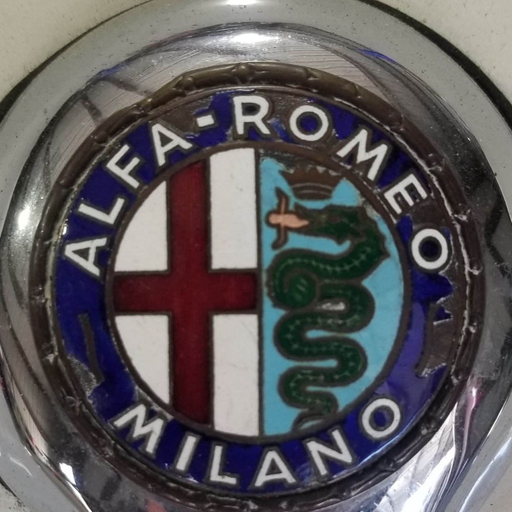 Meet your Posher, Victor